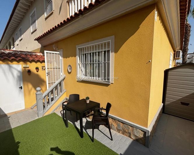 Image No.15-2 Bed Townhouse for sale