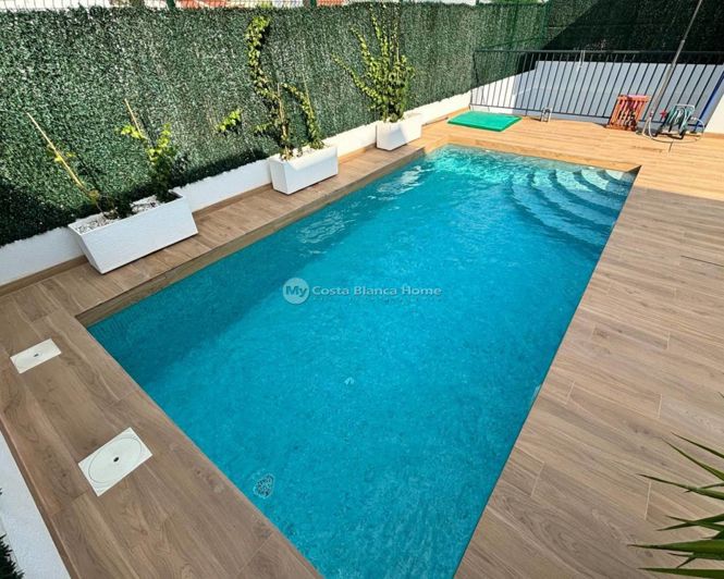 Image No.2-3 Bed Property for sale