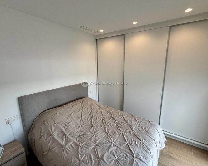 Image No.26-3 Bed Property for sale