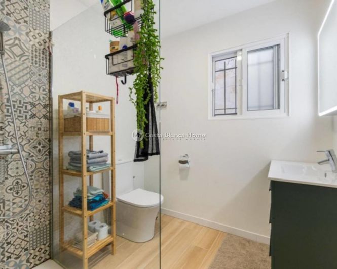 Image No.3-4 Bed Villa / Detached for sale