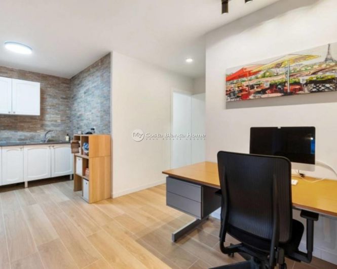 Image No.5-4 Bed Villa / Detached for sale