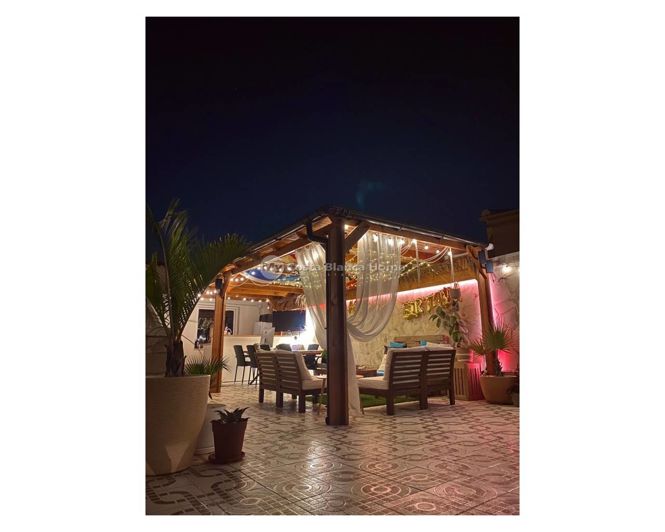 Image No.8-4 Bed Villa / Detached for sale