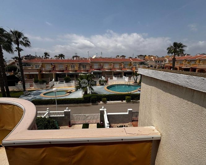 Image No.14-3 Bed Townhouse for sale