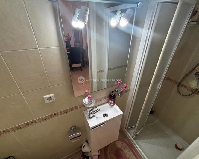 Image No.20-3 Bed Townhouse for sale