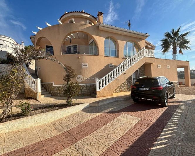 Image No.29-5 Bed Property for sale