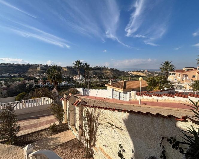 Image No.36-5 Bed Property for sale