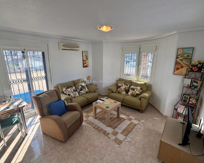 Image No.4-5 Bed Property for sale