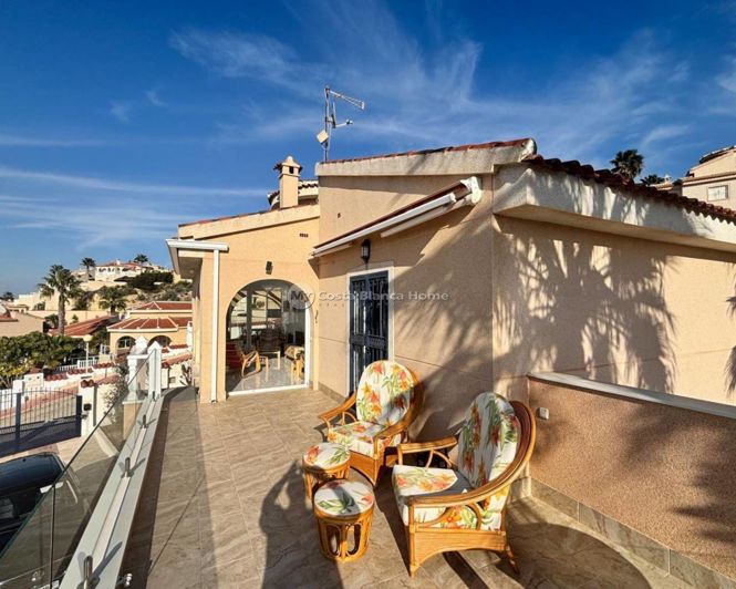 Image No.42-5 Bed Property for sale