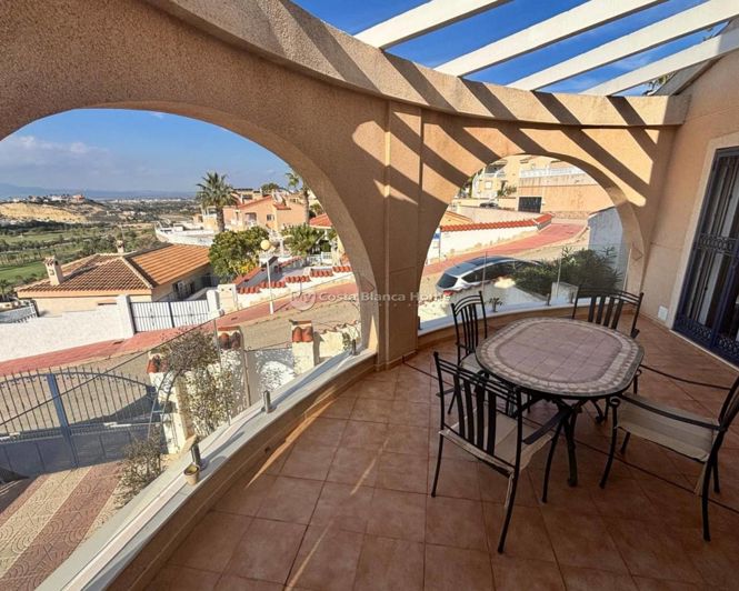 Image No.46-5 Bed Property for sale