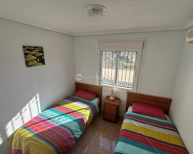 Image No.9-5 Bed Property for sale