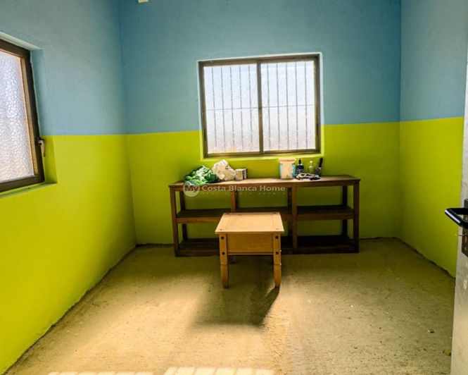 Image No.15-3 Bed Country House for sale