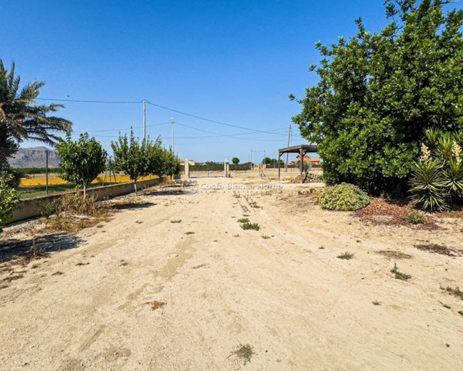 Image No.16-3 Bed Country House for sale