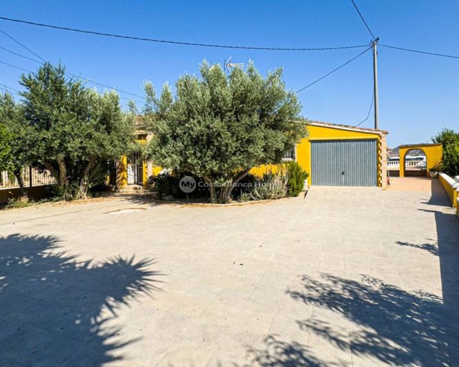 Image No.27-3 Bed Country House for sale