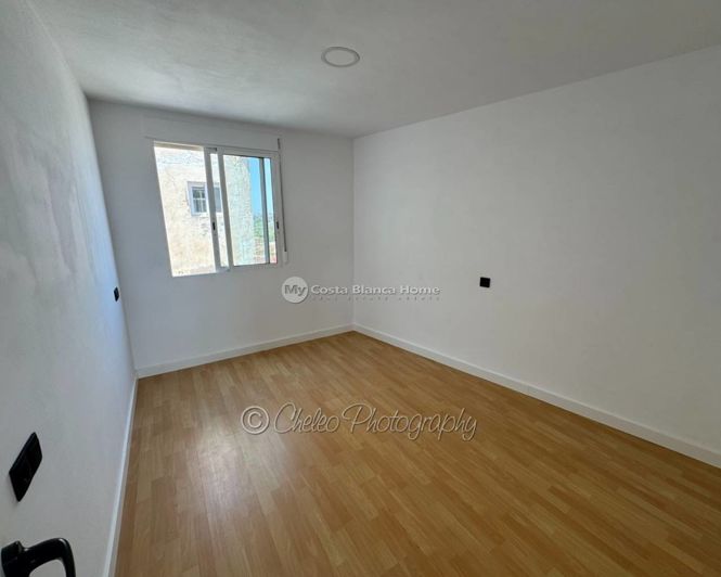 Image No.9-3 Bed Apartment for sale