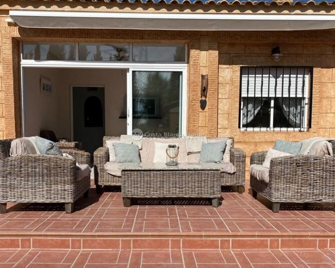 Image No.28-5 Bed Country House for sale