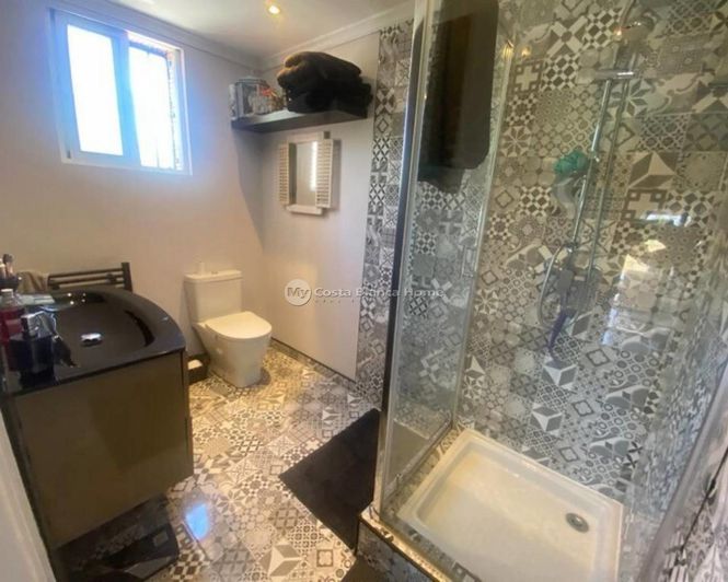 Image No.6-5 Bed Country House for sale