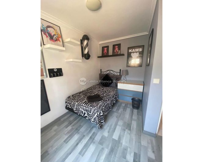 Image No.9-5 Bed Country House for sale