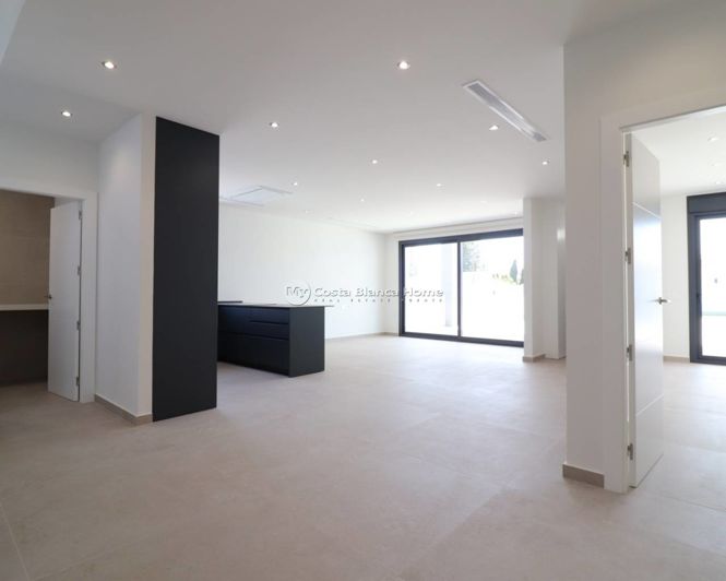 Image No.11-3 Bed Villa for sale