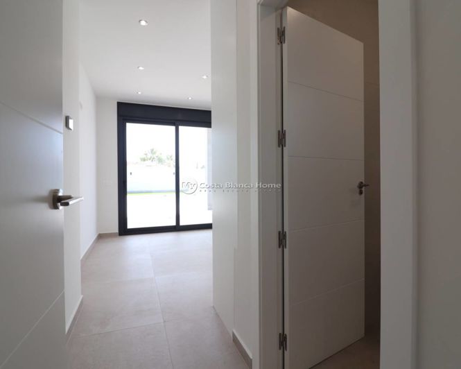 Image No.15-3 Bed Villa for sale