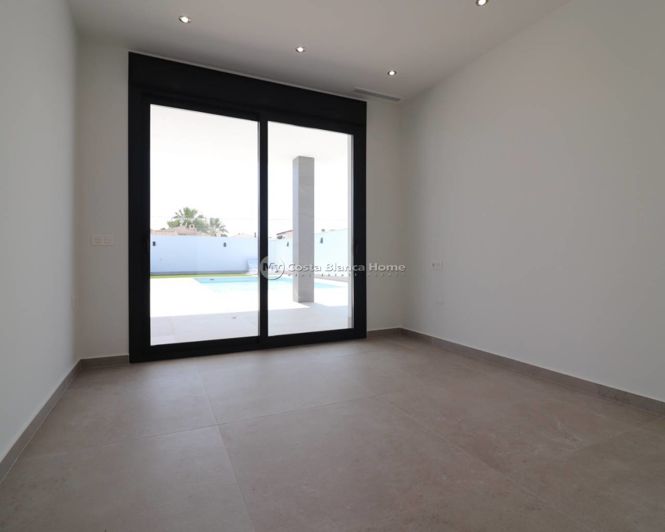 Image No.16-3 Bed Villa for sale