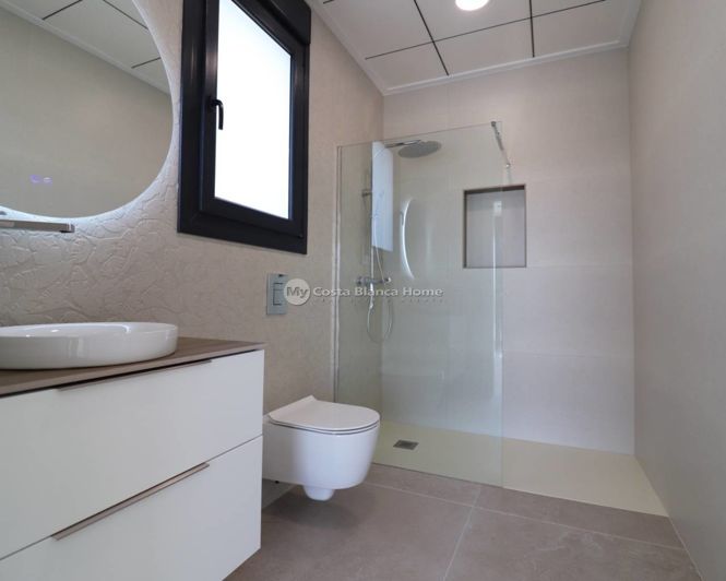 Image No.25-3 Bed Villa for sale