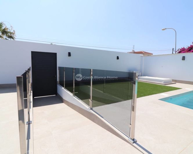 Image No.36-3 Bed Villa for sale