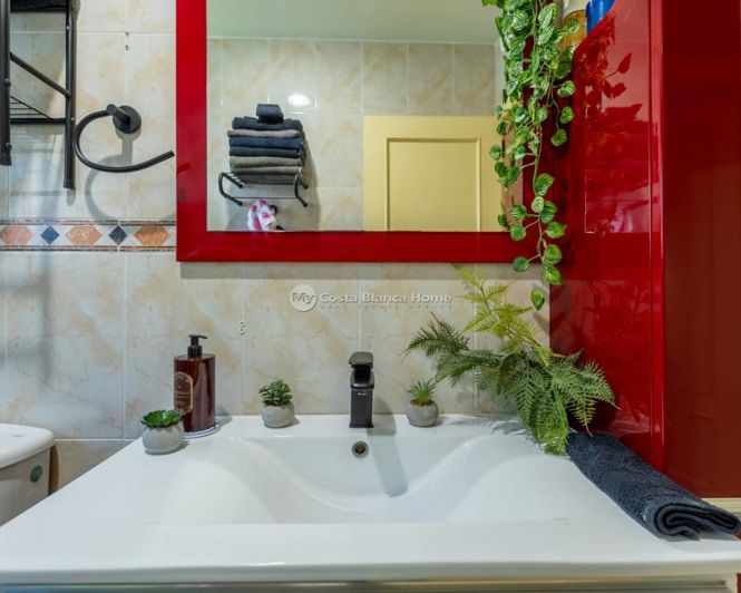 Image No.30-5 Bed Villa for sale