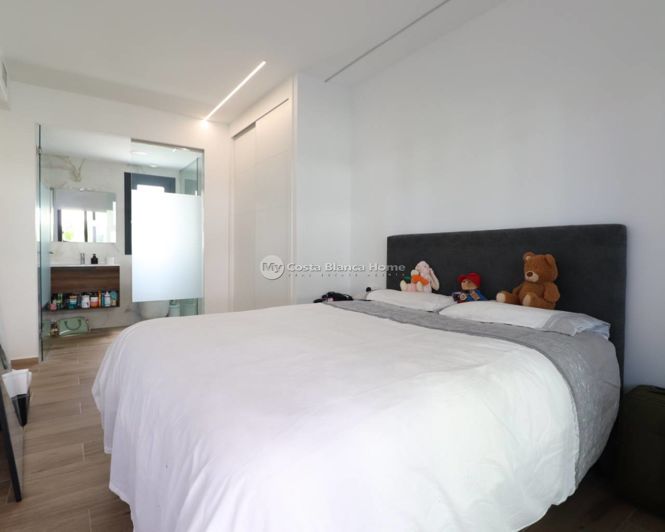 Image No.12-2 Bed Apartment for sale