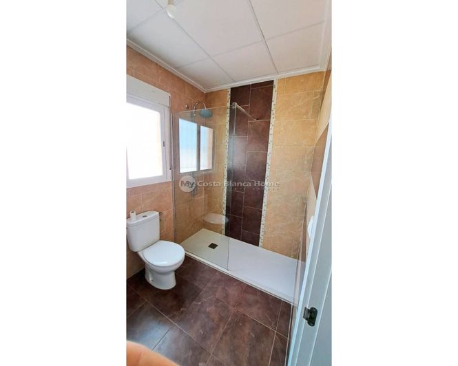 Image No.12-3 Bed Country House for sale