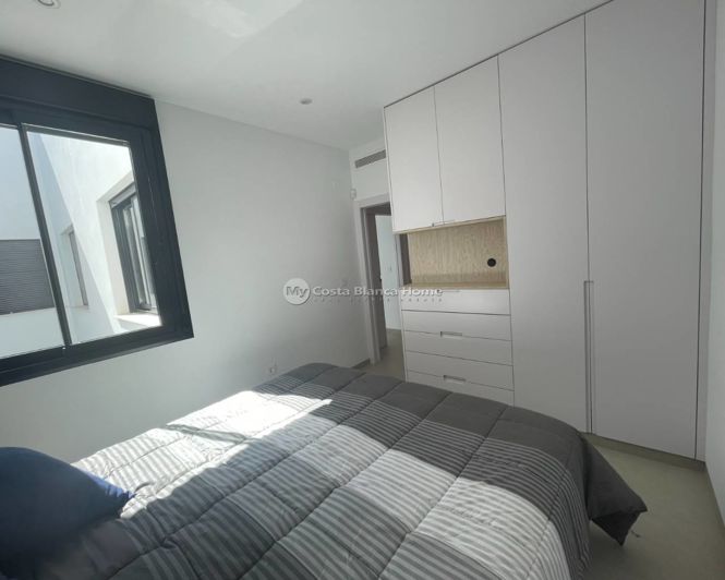 Image No.10-3 Bed Apartment for sale