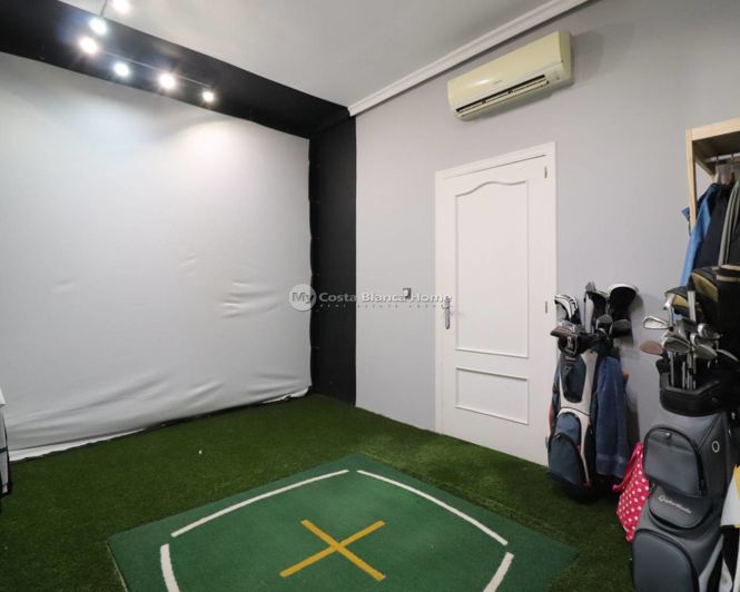 Image No.25-6 Bed Country House for sale