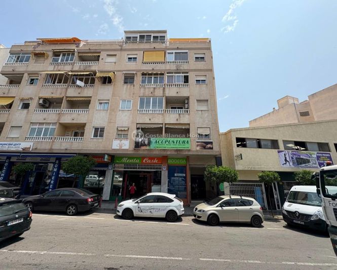 Image No.1-4 Bed Apartment for sale