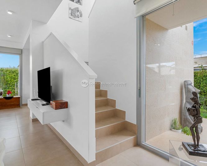 Image No.17-3 Bed Villa for sale