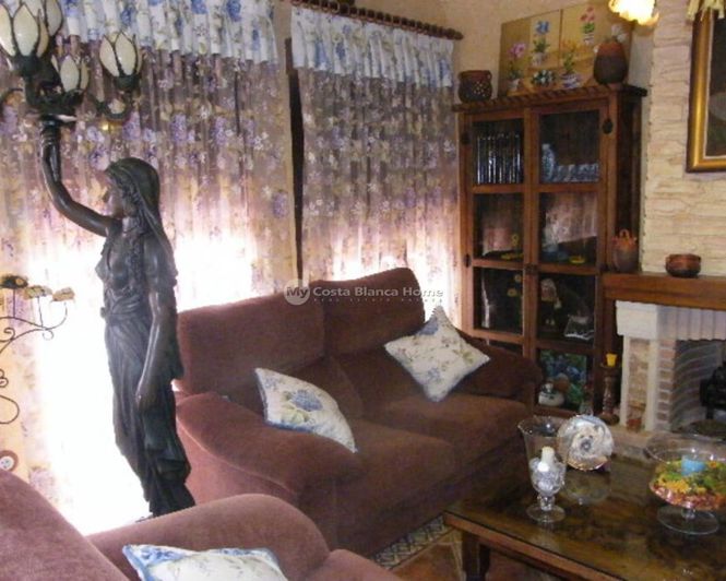 Image No.10-5 Bed Townhouse for sale