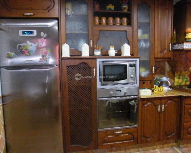 Image No.13-5 Bed Townhouse for sale