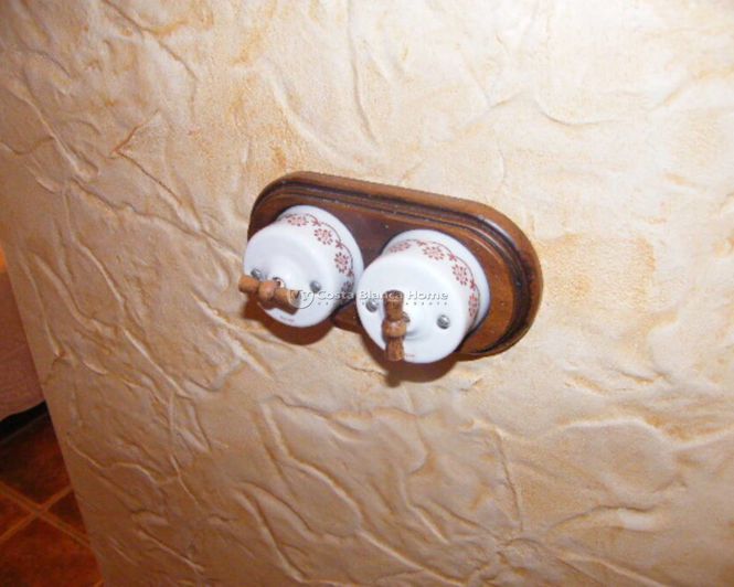 Image No.19-5 Bed Townhouse for sale