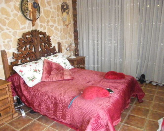 Image No.34-5 Bed Townhouse for sale