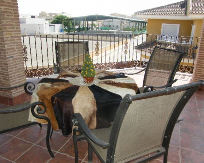 Image No.39-5 Bed Townhouse for sale