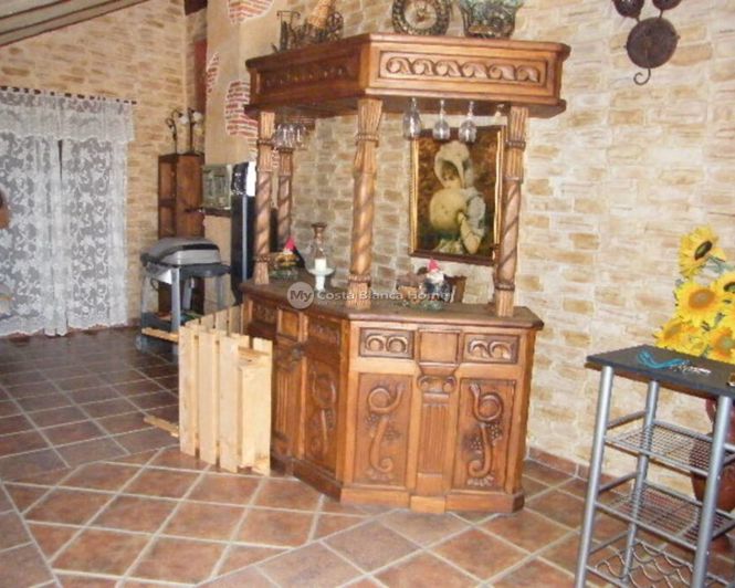 Image No.43-5 Bed Townhouse for sale