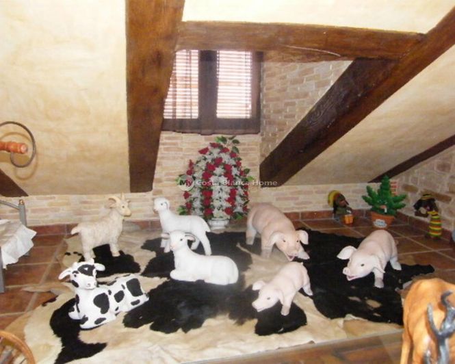 Image No.46-5 Bed Townhouse for sale