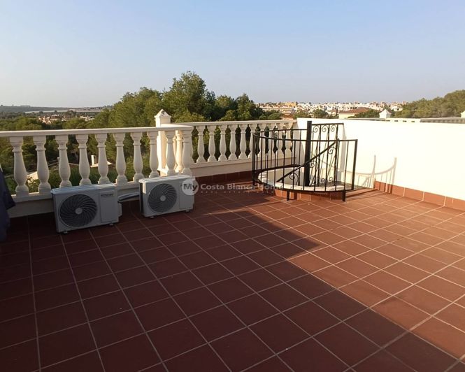 Image No.37-2 Bed Apartment for sale