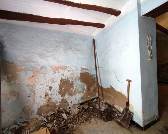 Image No.3-3 Bed Townhouse for sale