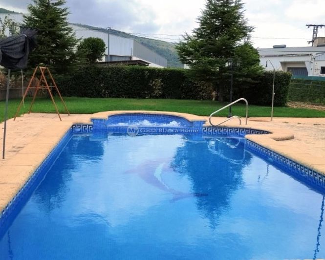 Image No.2-2 Bed Property for sale