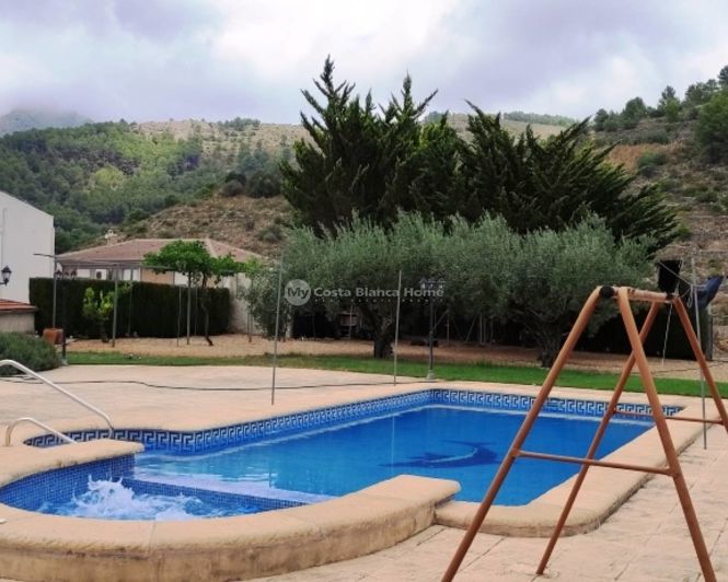 Image No.21-2 Bed Property for sale