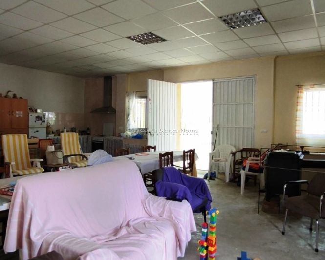 Image No.8-2 Bed Property for sale