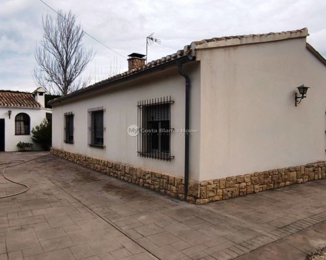 Image No.37-3 Bed Villa for sale