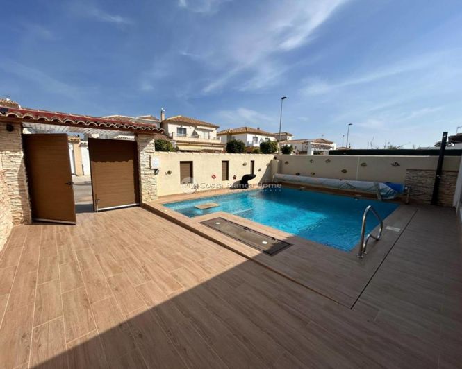 Image No.1-3 Bed Semi-Detached for sale