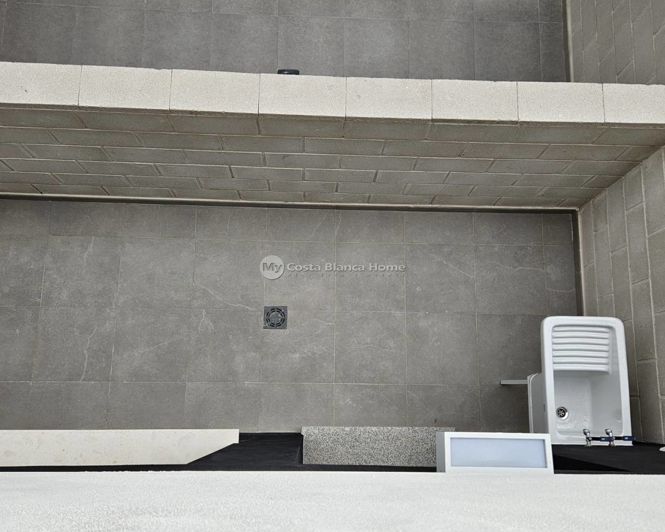 Image No.4-2 Bed Townhouse for sale