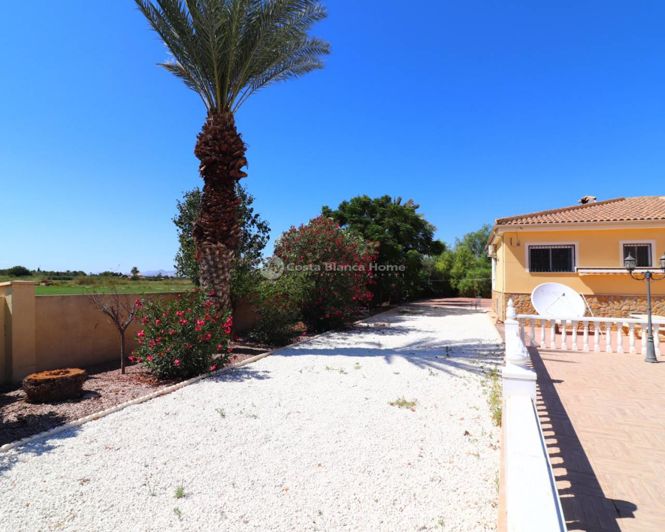 Image No.27-3 Bed Country House for sale