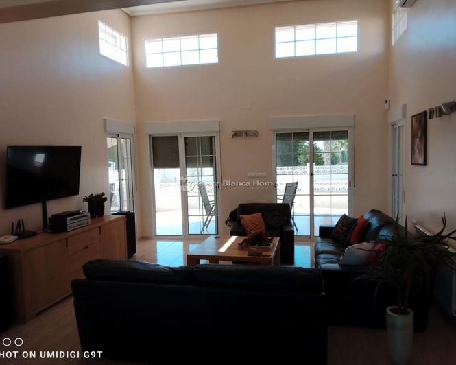 Image No.23-4 Bed Country House for sale